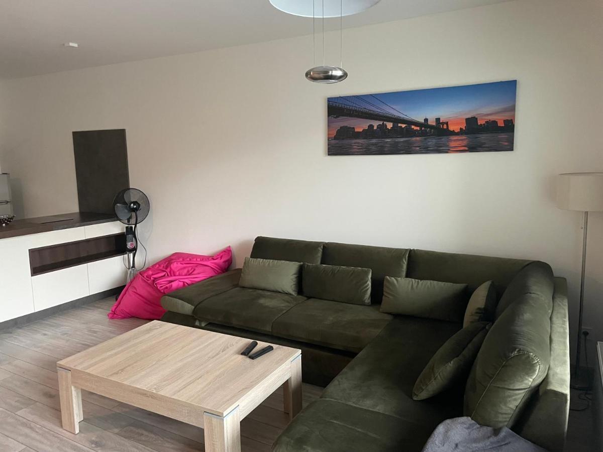 Garden Apartman Radnica - Private Parking Included Кошице Екстериор снимка