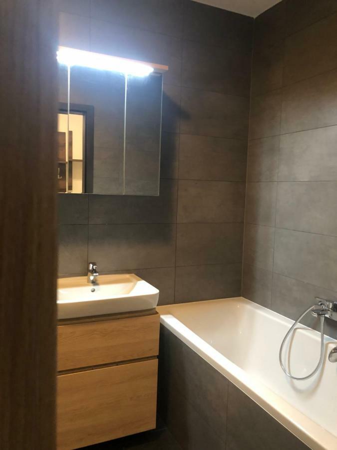 Garden Apartman Radnica - Private Parking Included Кошице Екстериор снимка